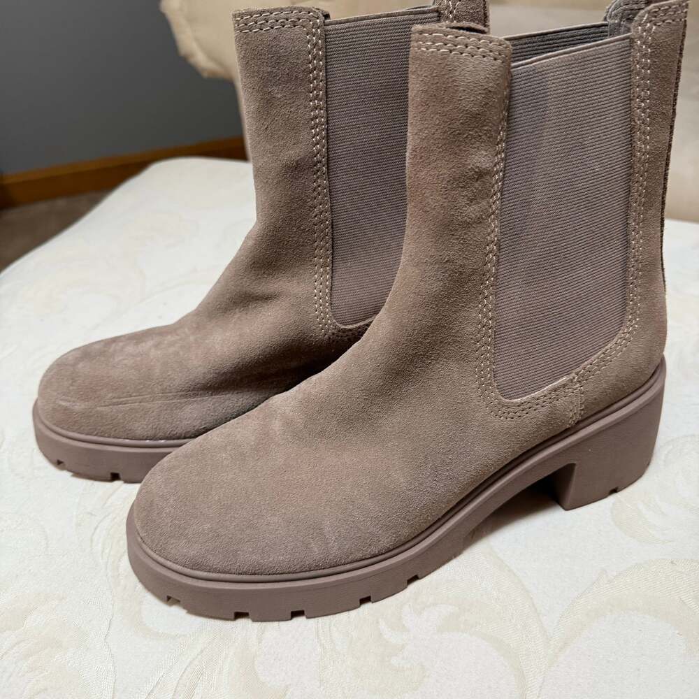 Woman's Boots‎ Steve Madden Honored Chelsea Bootie